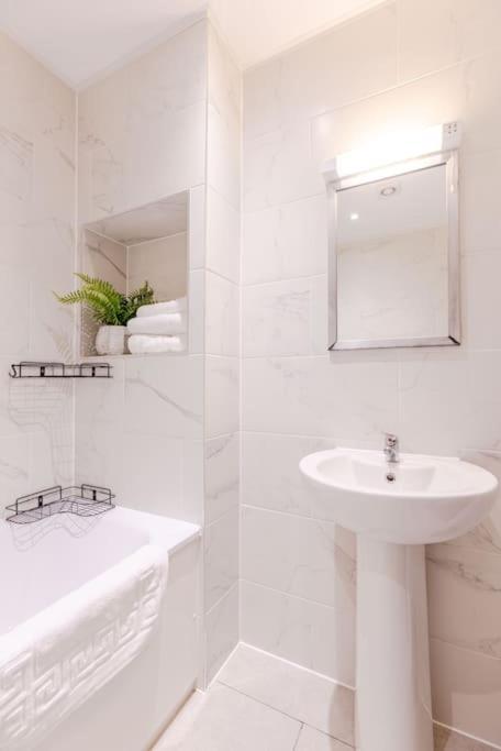 Vertigo Boutique Sleeps 4 London Kingston upon Thames  Luaran gambar